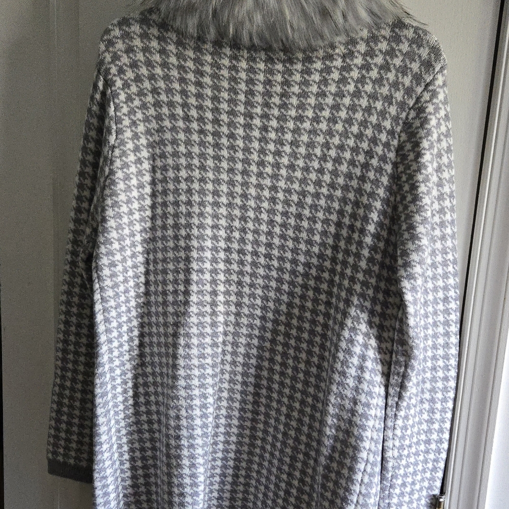 SIONI Fur collar sweater coat NWT - Picture 10 of 12